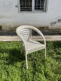 Плетеные кресла из ротанга
