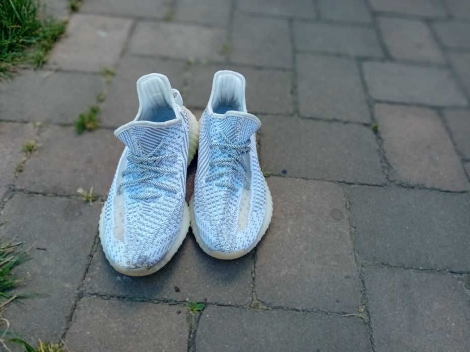 Vand Yeezy 350 reflectiv