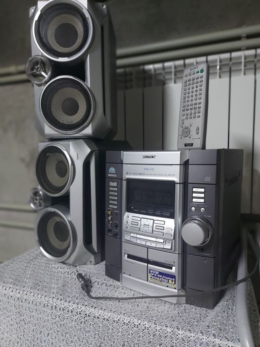 Музыкальный центр