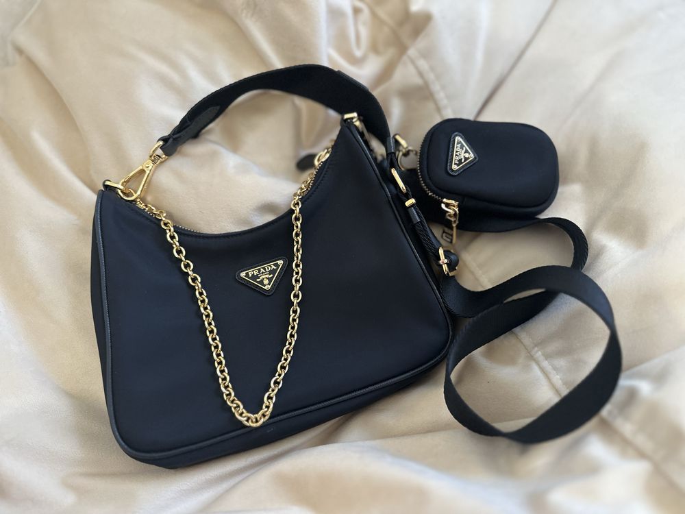 Prada сумка оригинал в идеальном состояний .