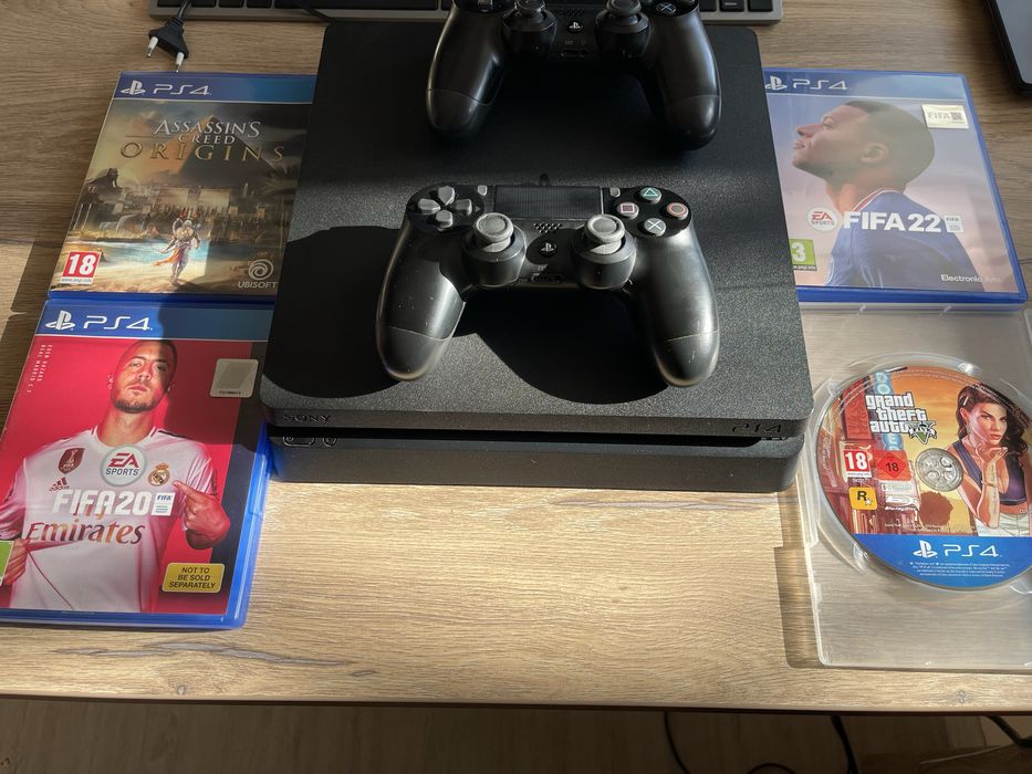 PlayStation 4 Slim 1 TB