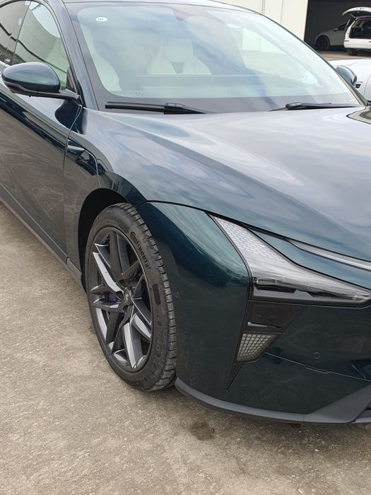 Jiyue Jidu Robo 07. 2024 elektro.