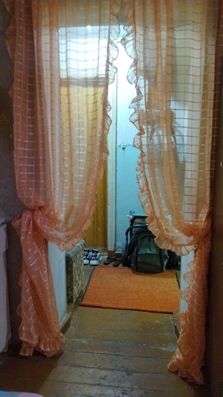Срочно 1 хонали сотилади Троцкийда