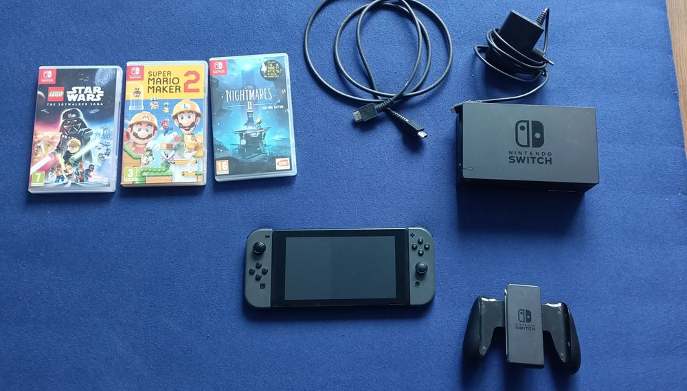 Vand consola nintendo switch cu jocuri