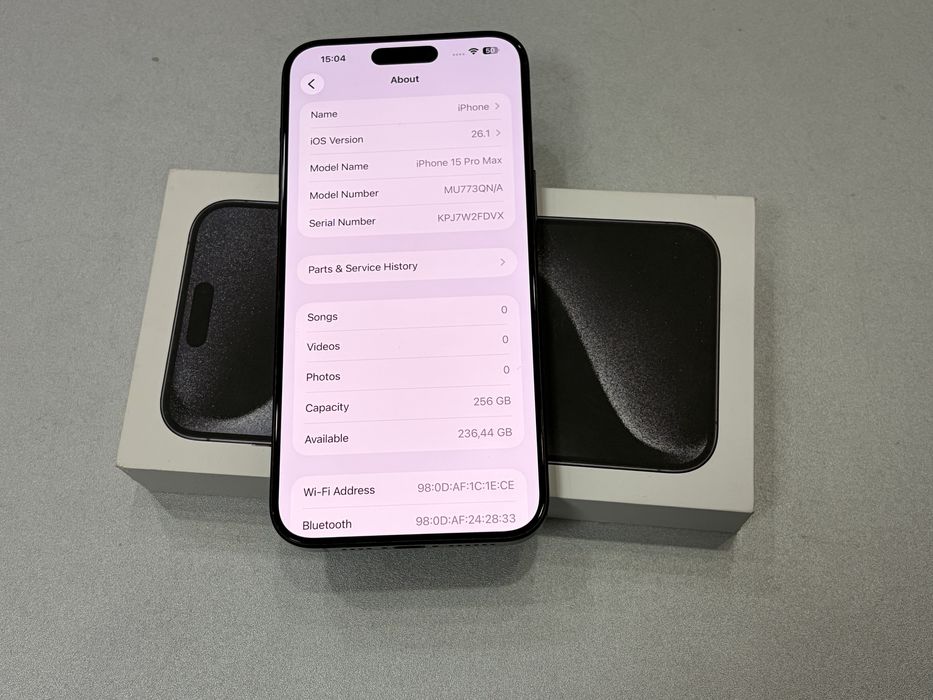 Iphone 15 Pro Max, 256 gb, Black Titanium, la cutie