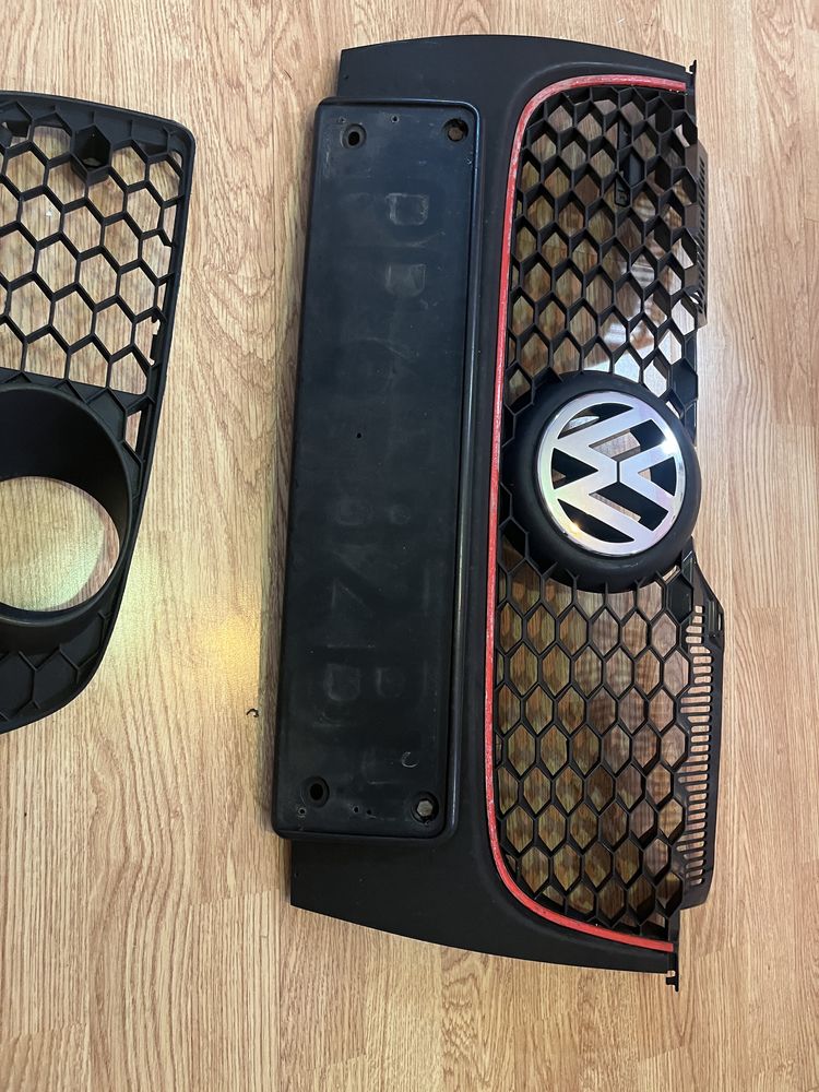 Предни gti решетки за голф 5