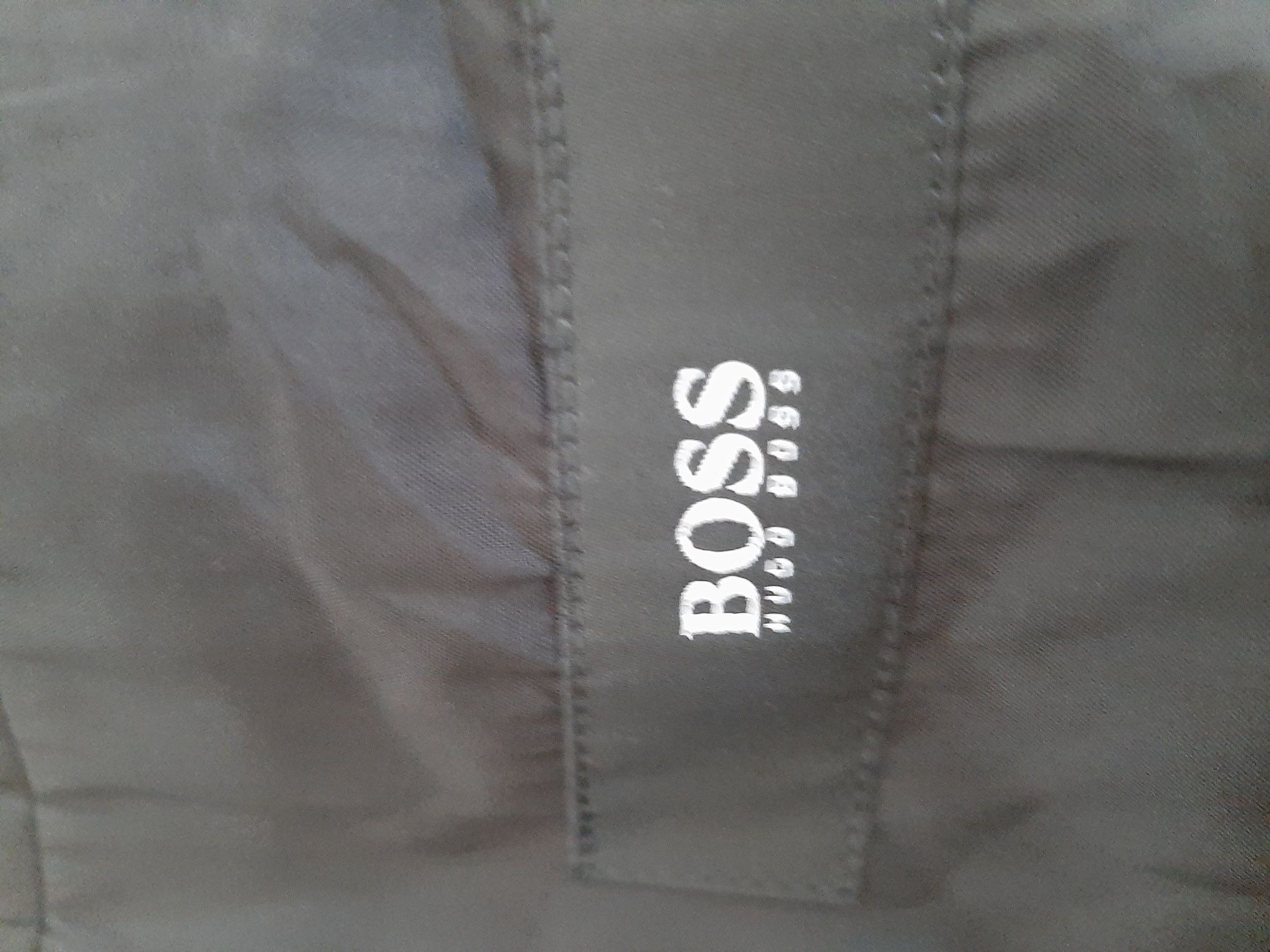 Sacou HUGO BOSS marimea XXL superpret