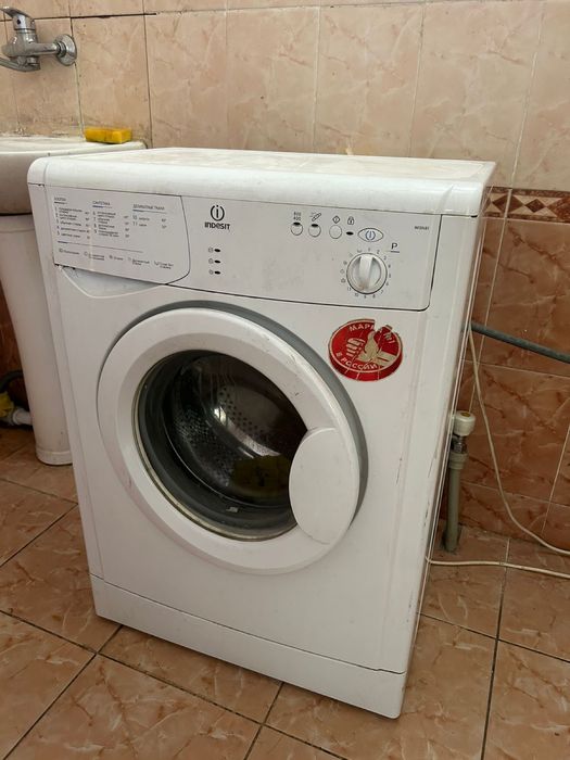Стиральная машина indesit