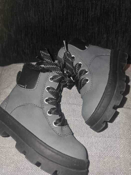 Детски ботуши H&M и обувки КОЛЕВ