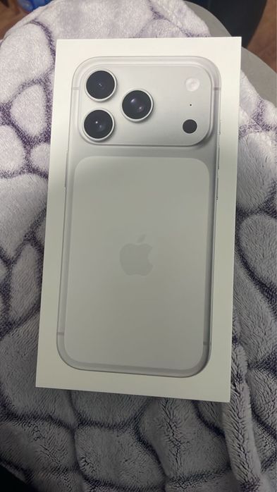 İphone 17 Pro Silver