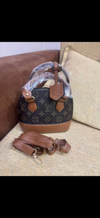 Geanta Loui mica noua