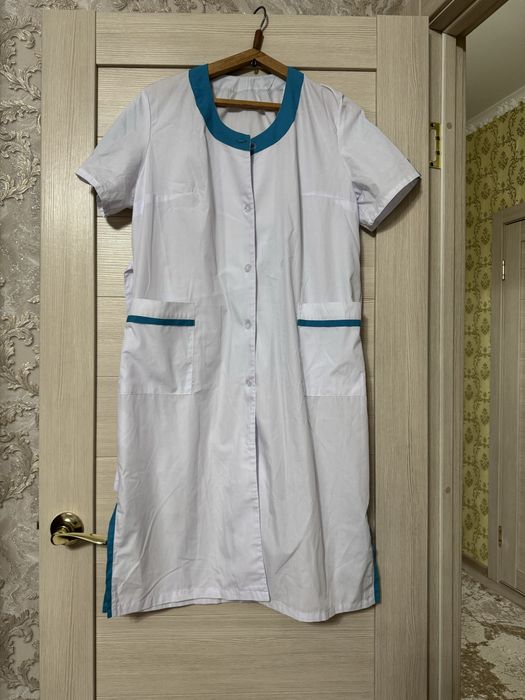 Продам медицинские халаты