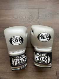 Боксови ръкавици Cleto Reyes