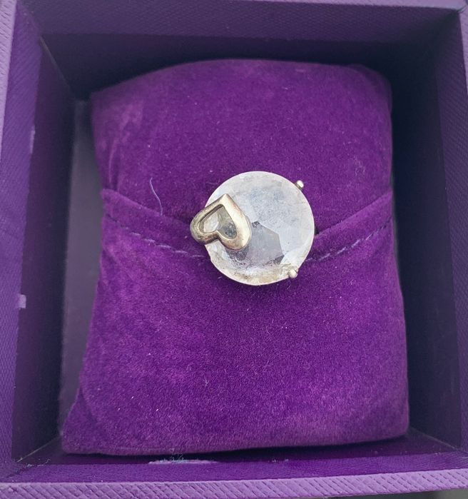 Сребърен пръстен 925  с камък и сърце