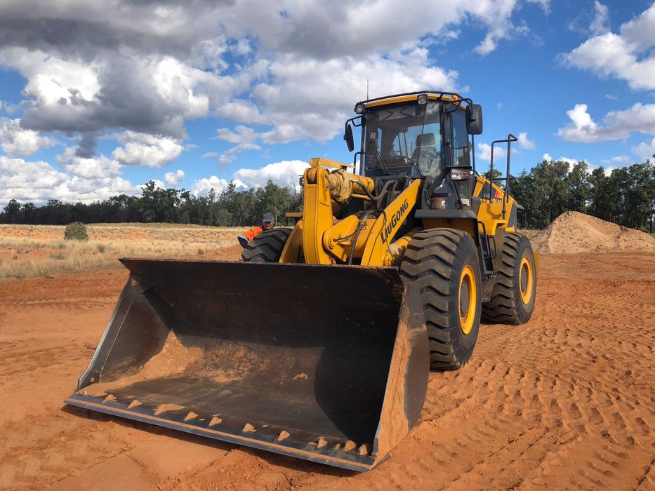 Фронтал Погрузчик 3,3 кубали, Базада мавжуд, Кредит/Лизинг