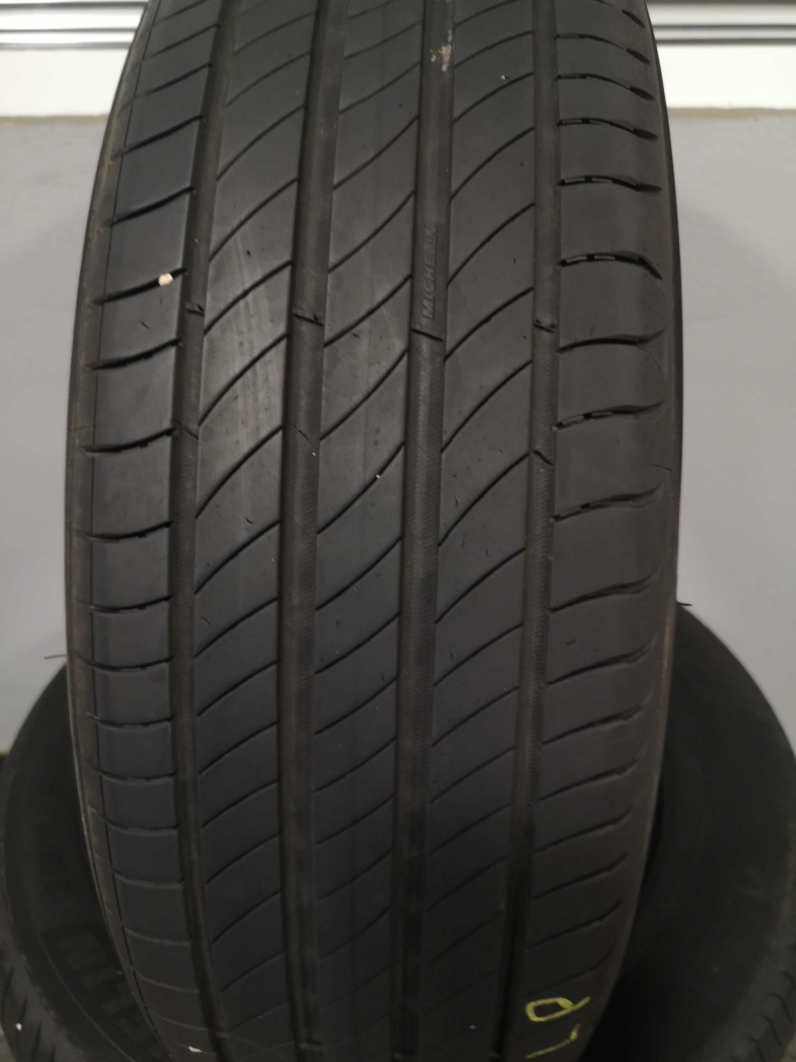 4бр 215/65/17 MICHELIN 6,5мм грайфер дот:21г +++