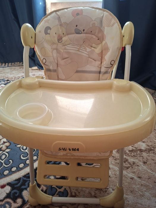 Продам  лоферы 26 размер  6000тг ,детский стульчик 12000