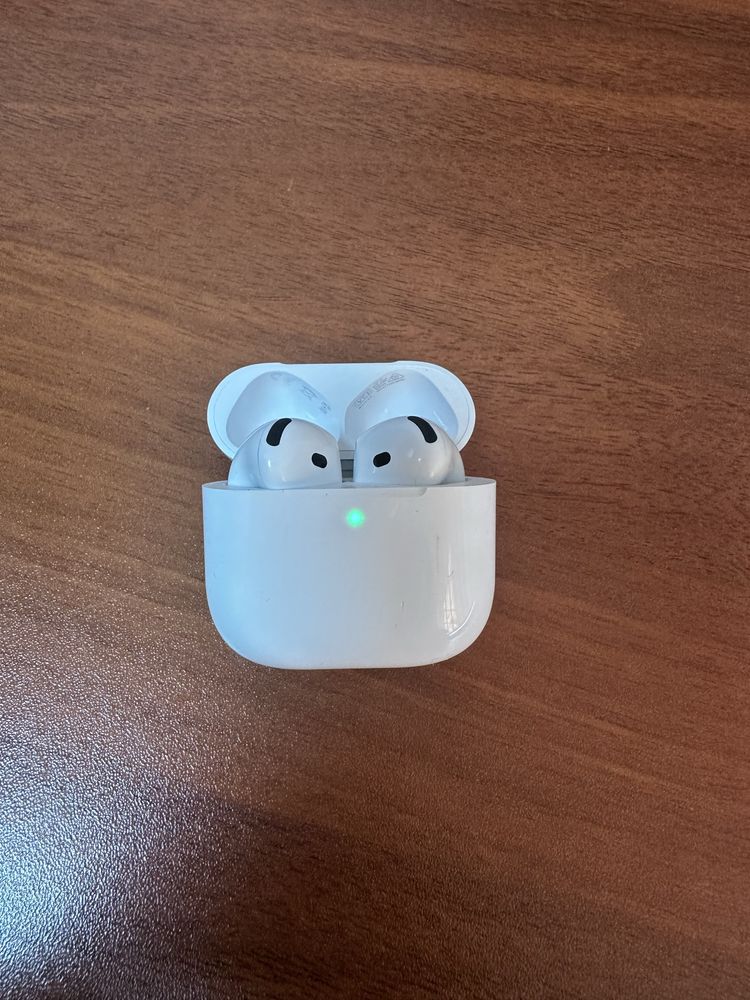 Продается AirPods 4 ANC