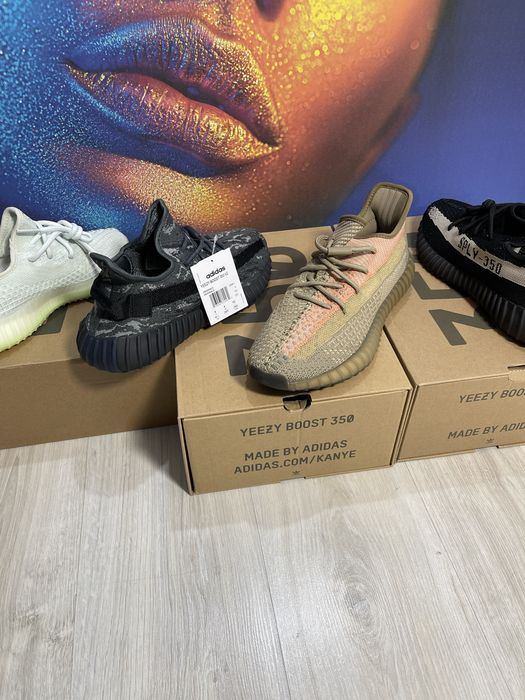 Adidasi Yeezy colectie noua Premium