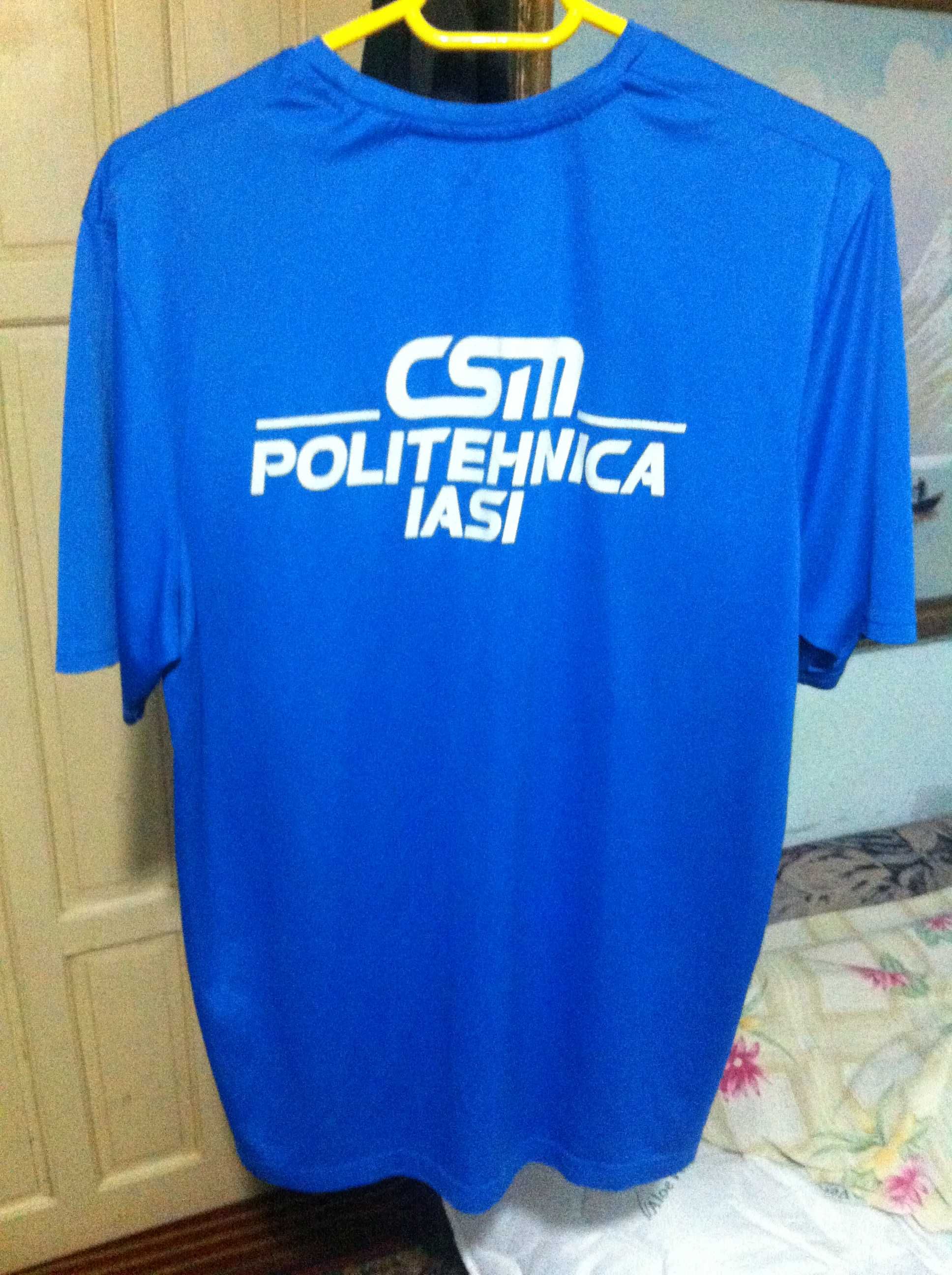 Tricou colectie Poli Iasi --  Banii merg la un baiat bolnav .