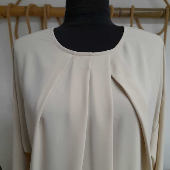 Блузи на Lucy, чисто нови