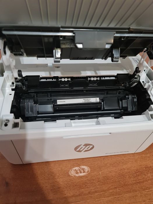 Imprimanta laser HP M28a