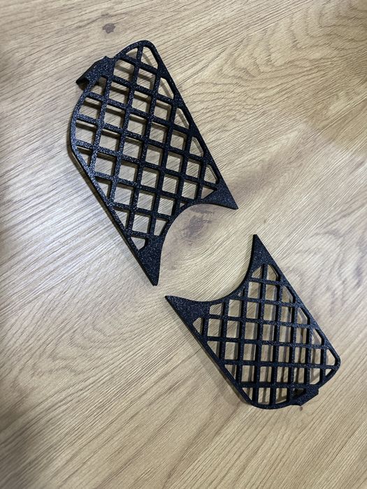 Решетки за халогени BMW Е46 Мтех