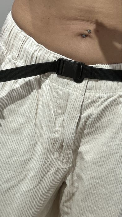 Pantaloni H&M catifea