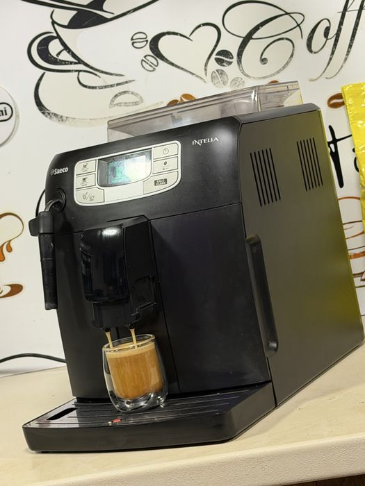 Кафемашина кафе автомат Saeco intelia с гаранция