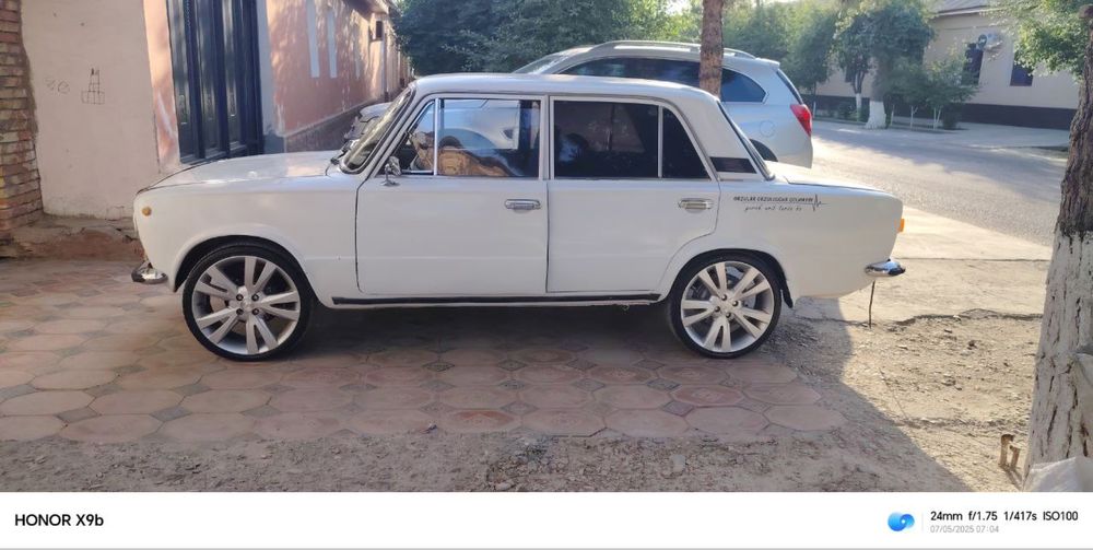 Vaz 21011 injektor