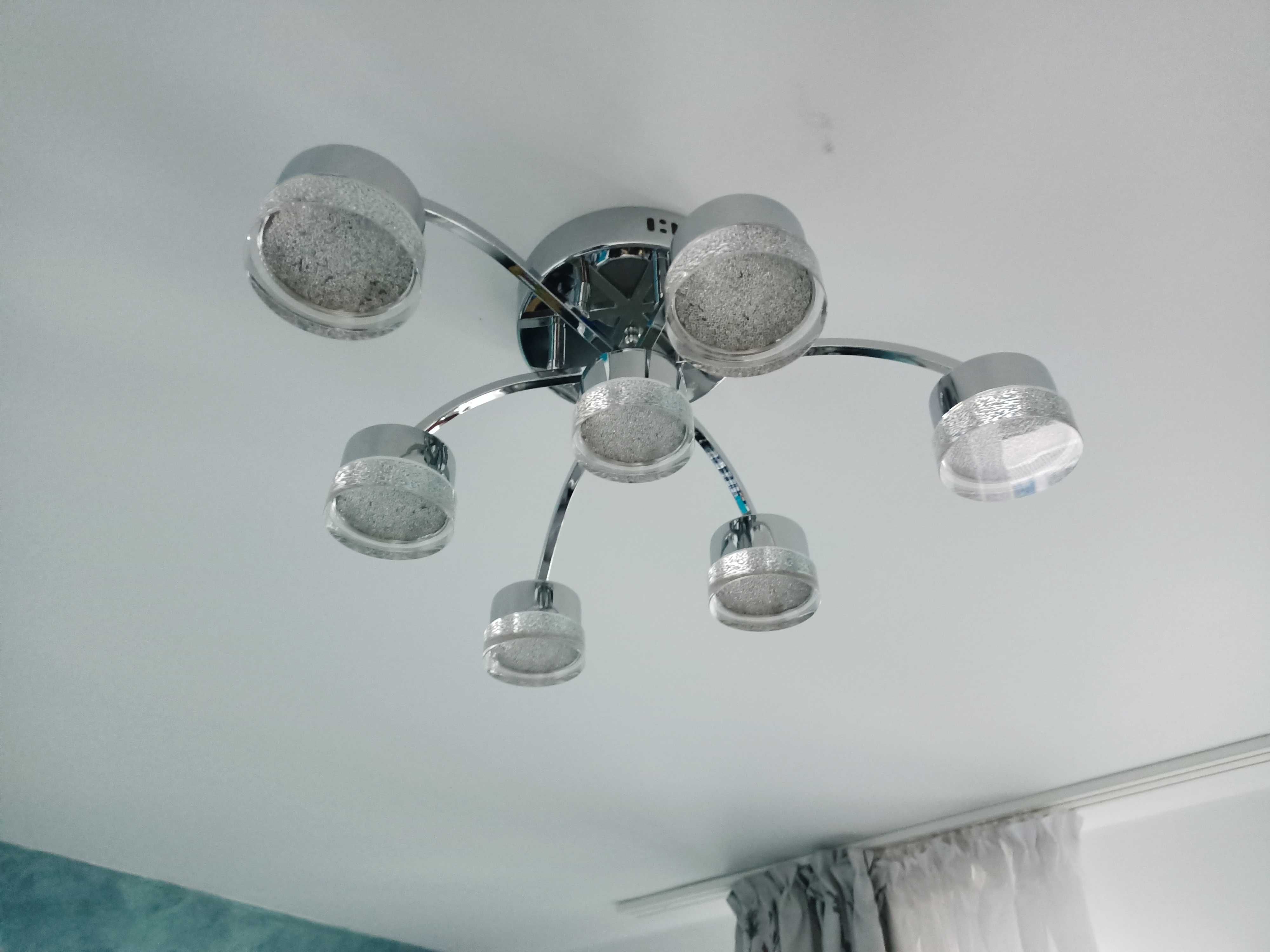 Lustre aplice led