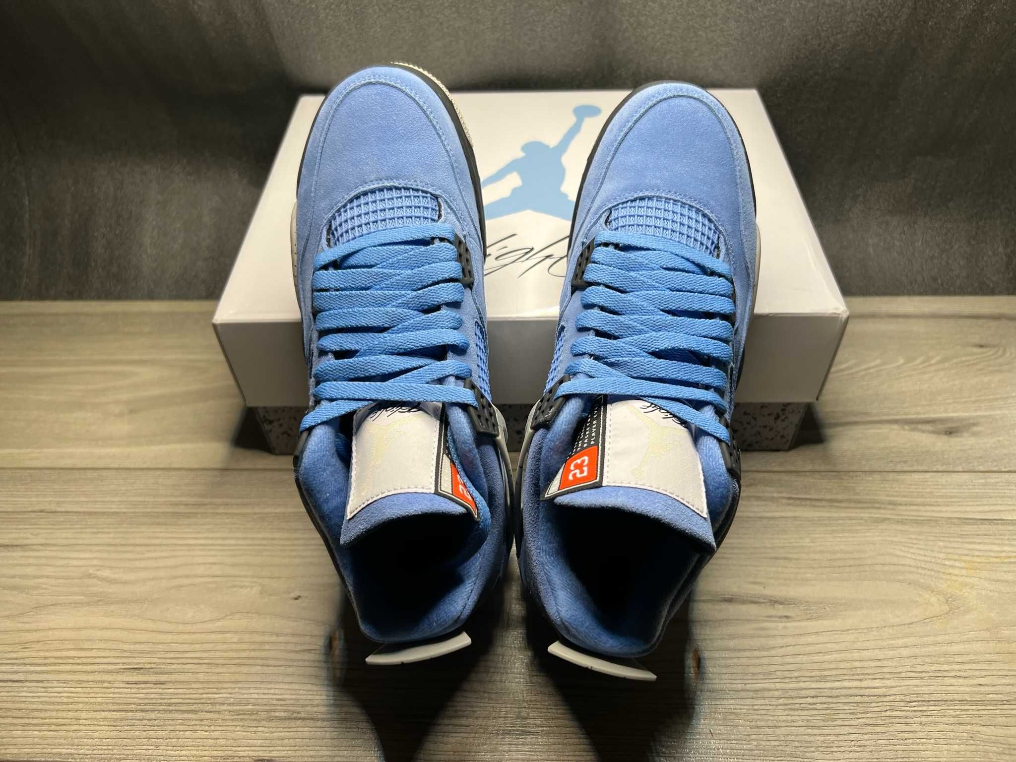 Jordan 4 University Blue Calitate Premium