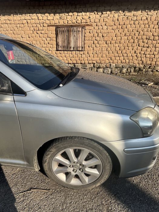 Toyota Avensis 2.2 D-4D (126к.с) НА ЧАСТИ
