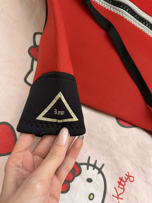 Продава се неопрен – като нов!