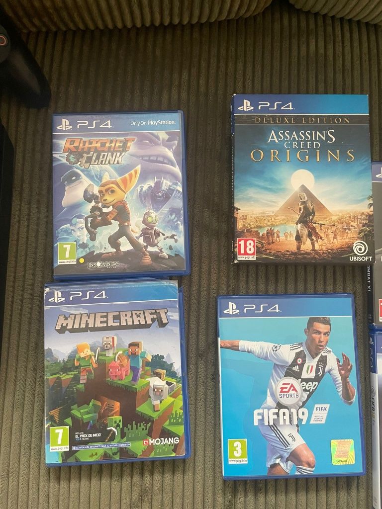 Vand PS 4 slim 1TB