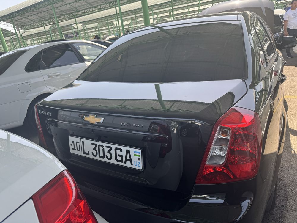 Срочно продаю свой машина