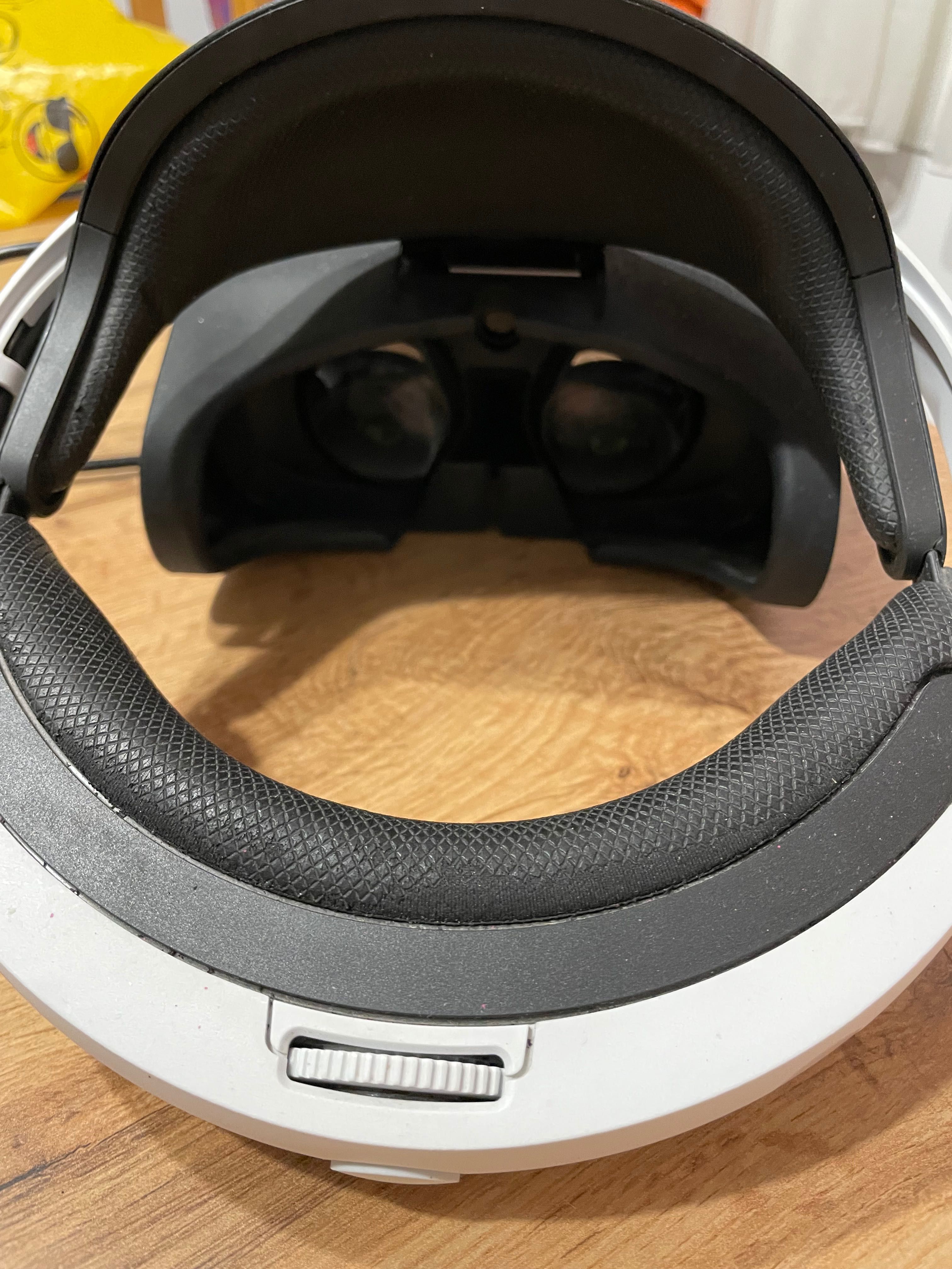 PlayStation4 VR + Камера и два VR джойстика