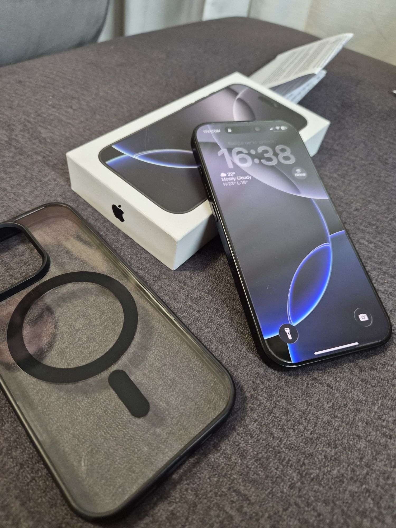 Iphone 16 pro 512GB в гаранция