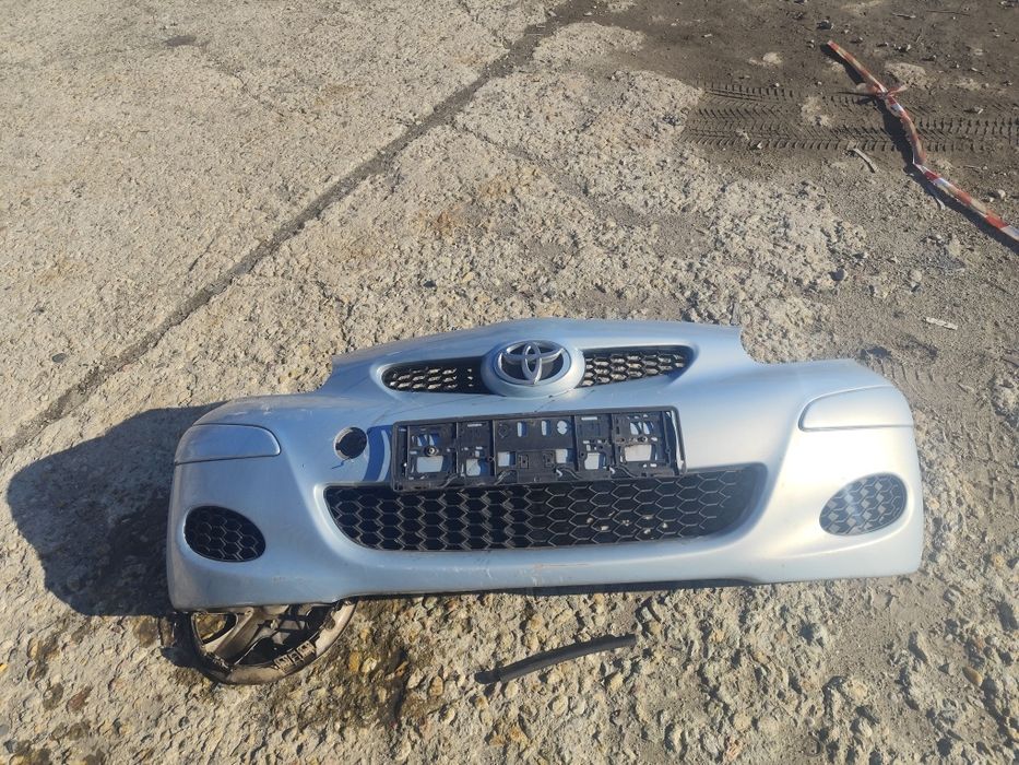 Предна броня за Toyota Aygo от 2005 до 2009