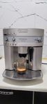 Espressor Automat DeLonghi Magnifica ESAM 3000.B Aparat cu Cafea Boabe