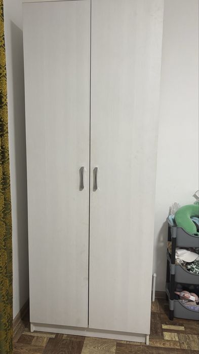 Шкаф, самовывоз. В отличном состоянии