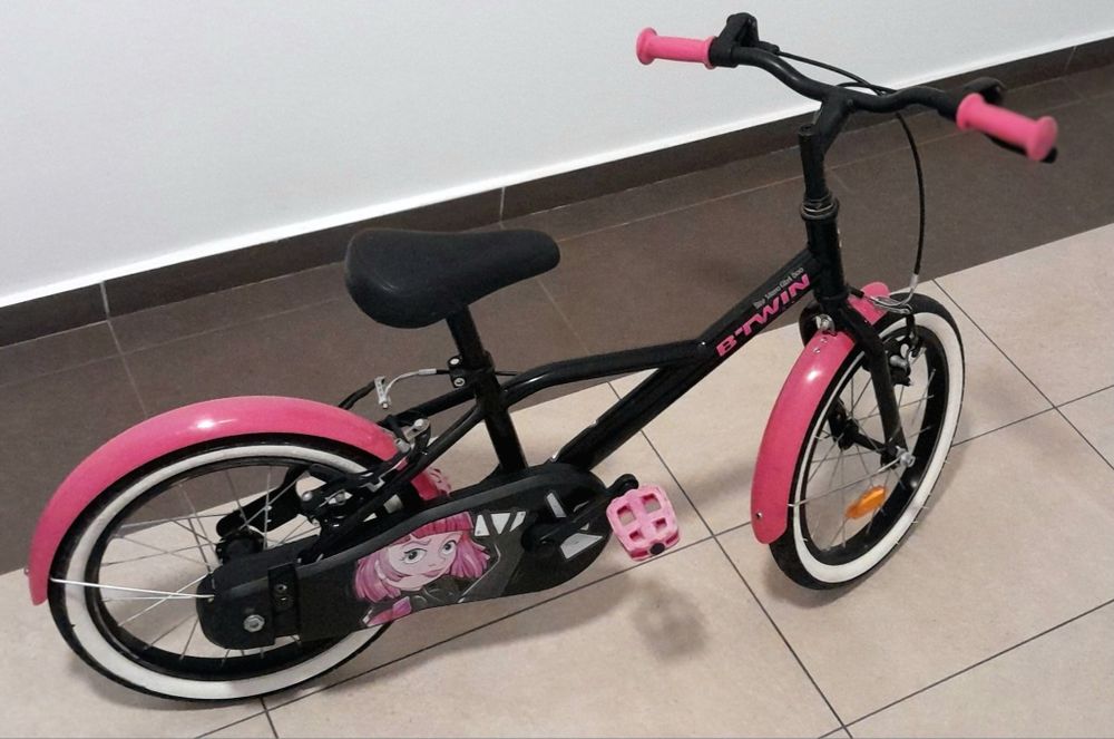 Bicicleta Btwin cu roti  pe 16 inch