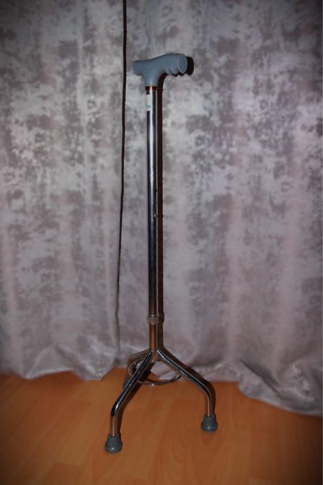 /carje ajutator persoane invarsta