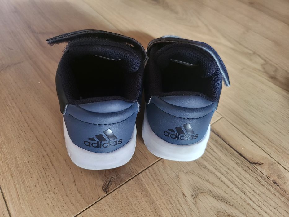 Бебешки/детски  маратонки Adidas/ Адидас  21 и 20 номер