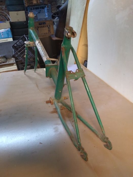 Cadru practic pegas practic