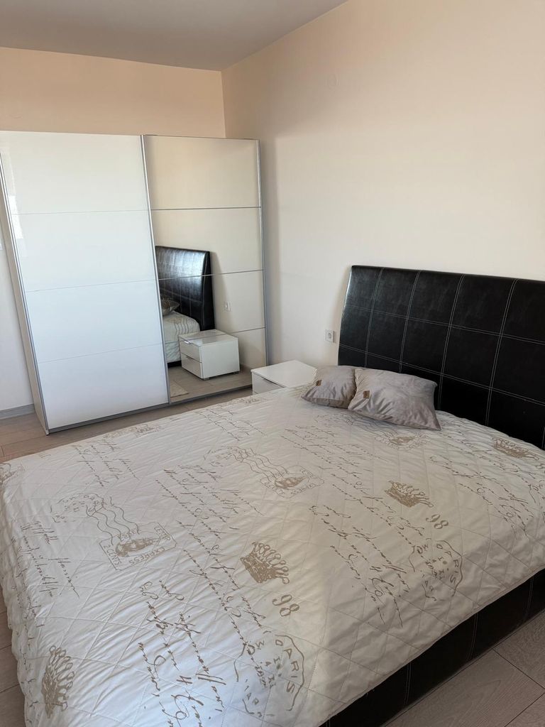Дава се под наем Тристаен апартамент в Пловдив, Съдийски - 80 кв.м за 1020 € - Снимка #3