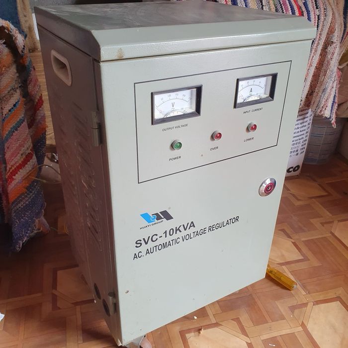regulator automat de tensiune