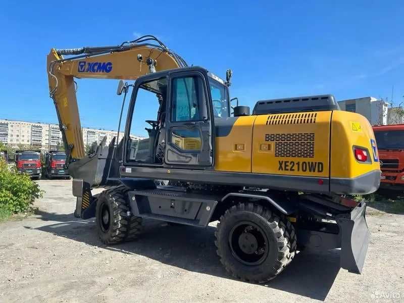 Колёсный экскаватор: XCMG XE210WA
