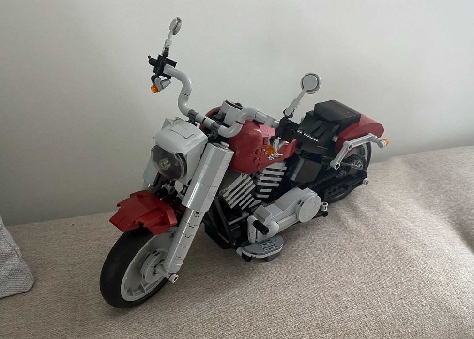 LEGO Creator Expert Harley-Davidson Fat Boy 1023 piese - facuta
