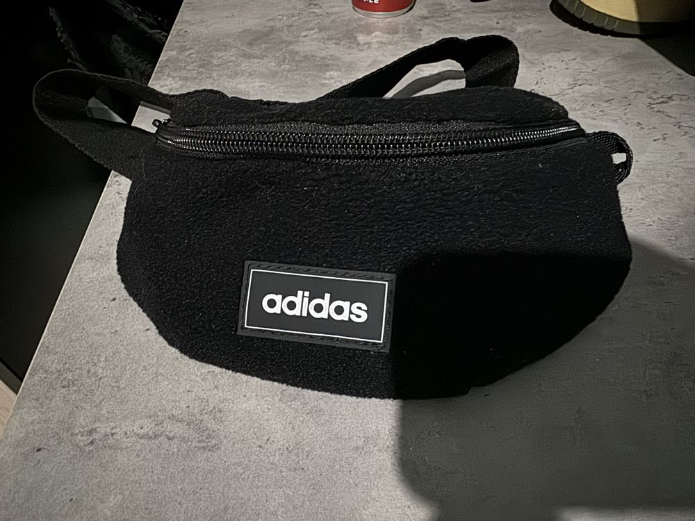 Нова Чанта Adidas